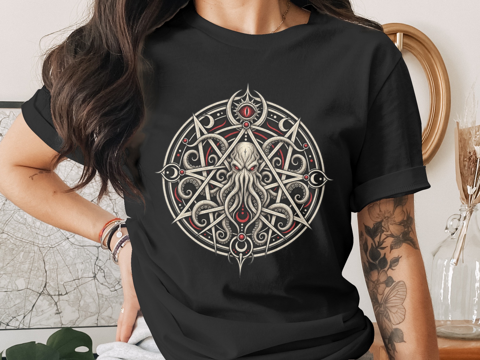 Lovecraftian Cthulhu Pentagram T-Shirt, Eldritch Horror Eye Gothic Occult Graphic Tee for Dark Academia Fans & Fantasy Fan Gift - Image 13